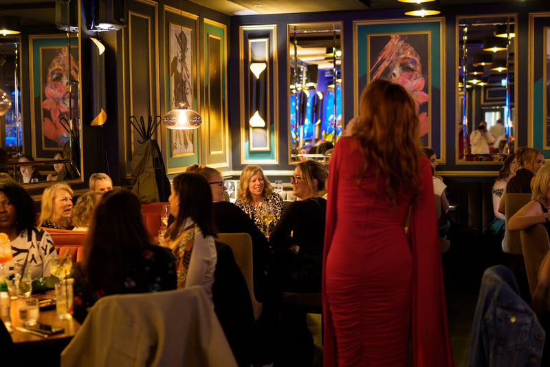 Live music night with singer and applauding guests at LOSH Bar & Grill, Harpenden